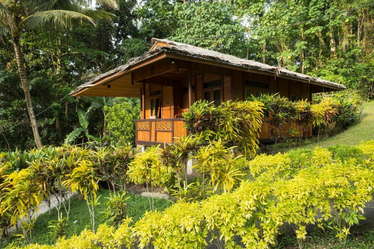 K2 Lembeh Dive Resort Bitung Экстерьер фото